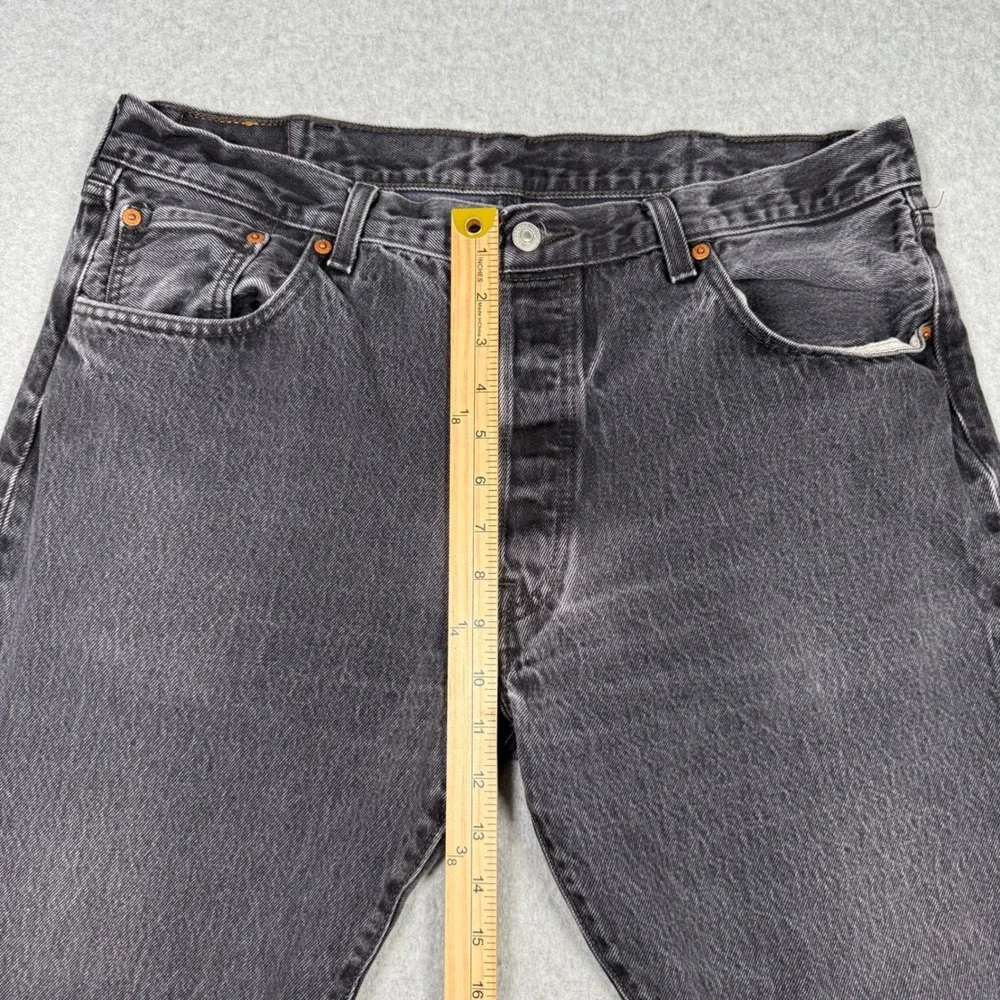 Levis 501 Mens Original Fit Straight Leg Button Fly Black Denim Jeans 38x30